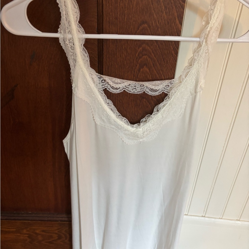 NWOT White Lace Trim Tank Top